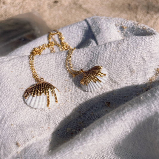 Mermaid Flat Clam Shell Necklace